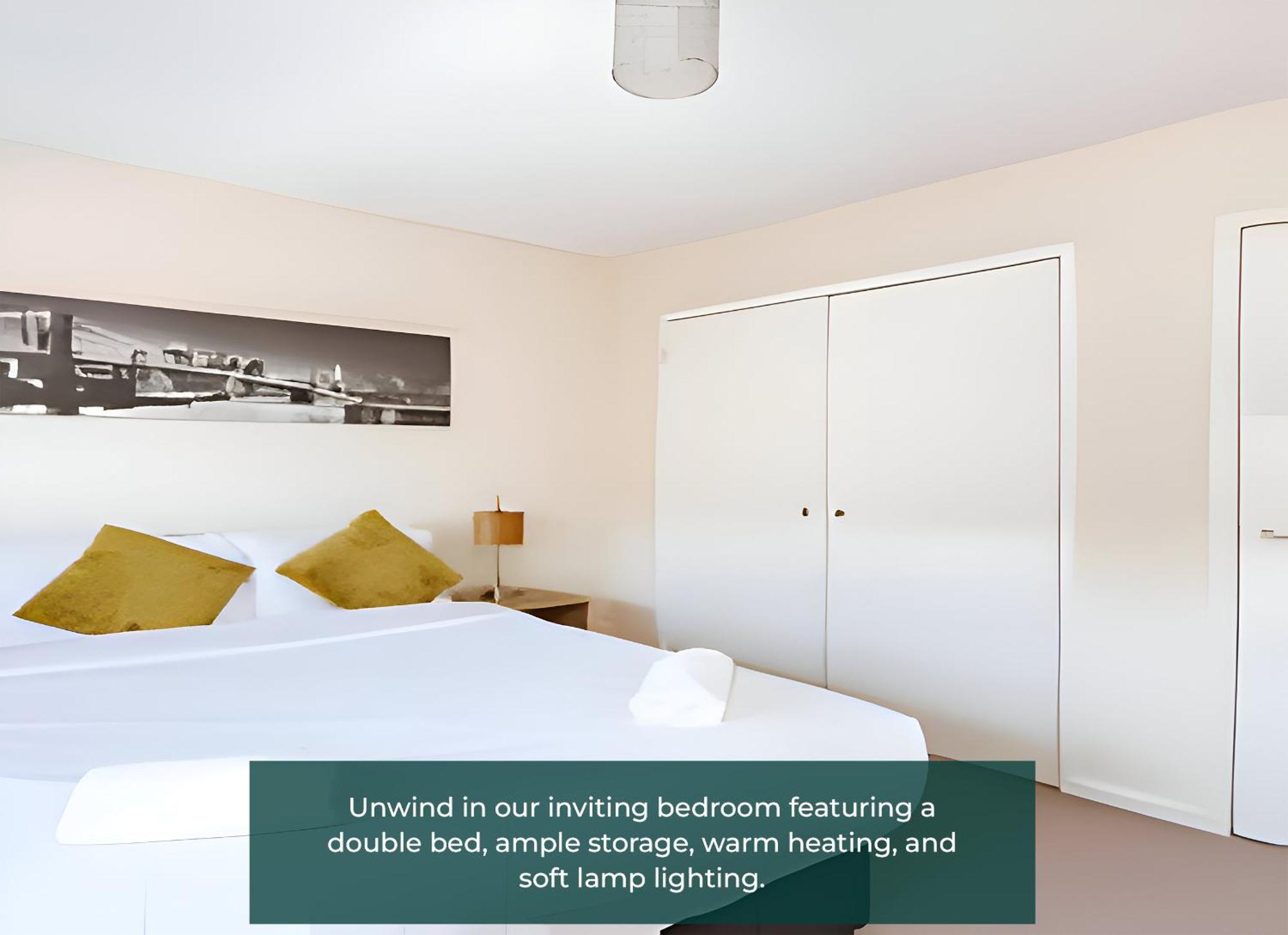 Clarence Suite 1 Bedroom W Free Parking Chatham  Exterior photo